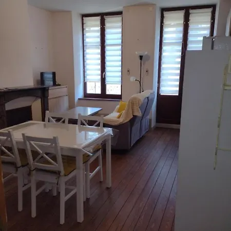 1er Etage Proche Des Termes